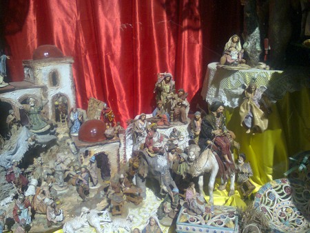 santons de crêche caractéristiques, statuine del presepio caratteristiche